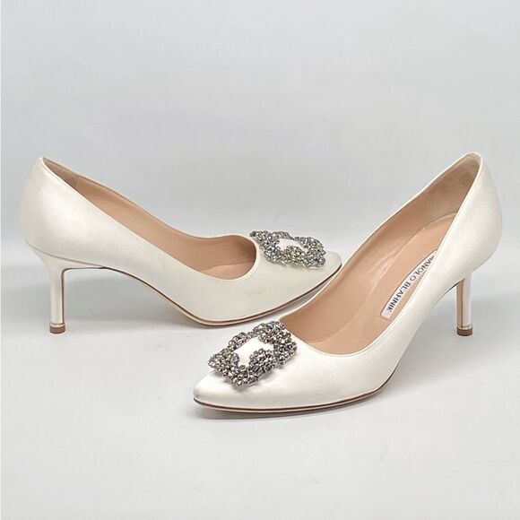 Manolo Blahnik Hangisi 70MM Crystal Buckle Satin Pumps size 37 - Picture 6 of 16